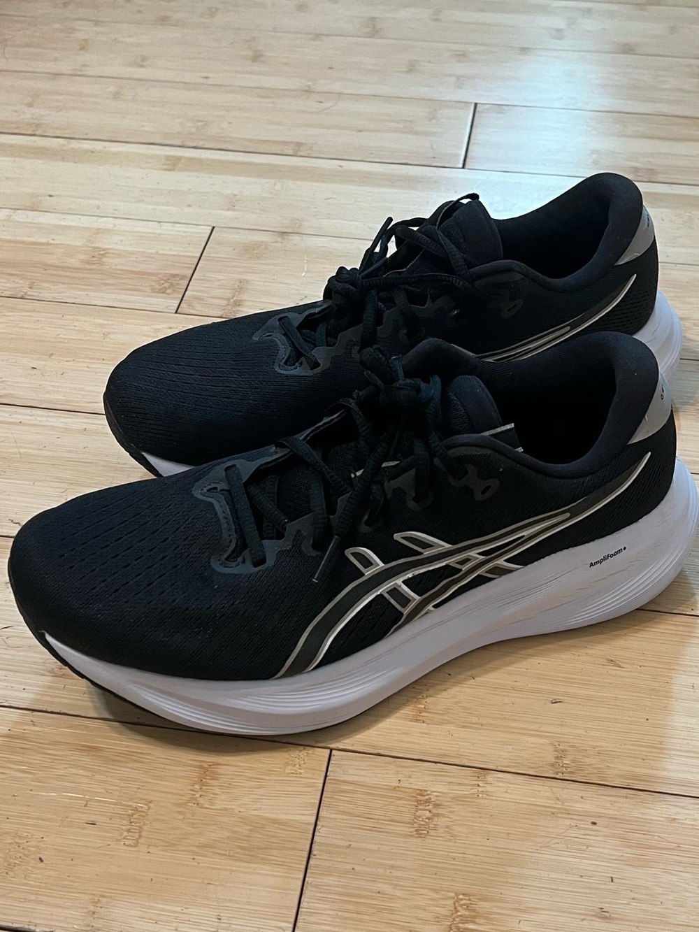 ASICS Men’s 11.5 Gel Excite 11 Running Shoe - Black Hardly Worn - Picture 2 of 6